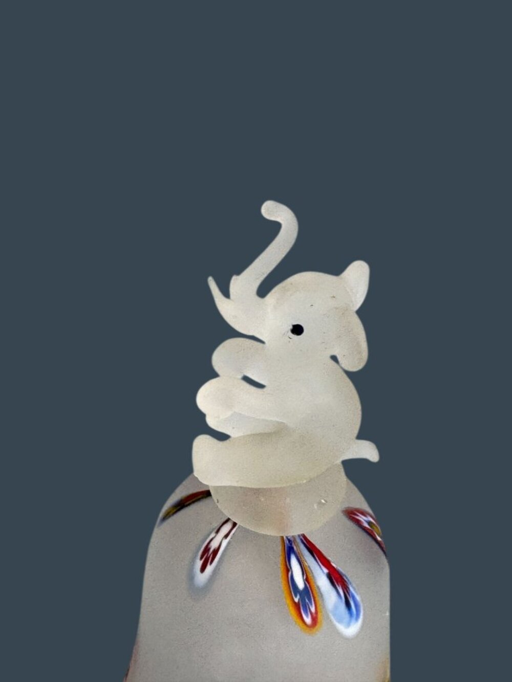 Vintage Frosted Art Glass Bell Millefiori Elephant Finial Hand Blown 5¼" Tusk Ch - Picture 6 of 9